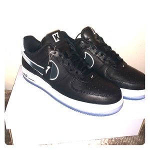 Colin kappernick airforce ones